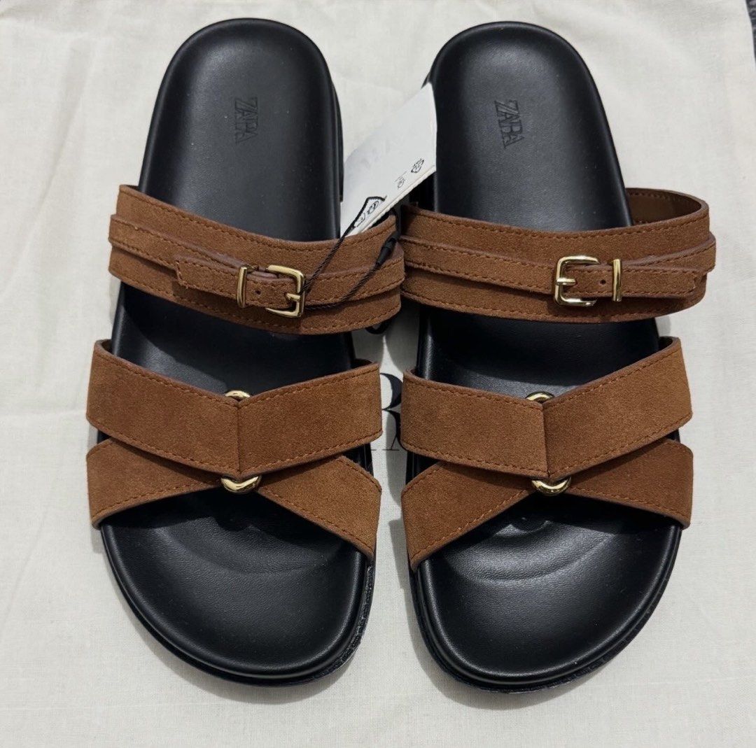 Zara leather flats 💯 authentic (Category: Flats & Sandals) located in Manila. Submitted by clothingconcept (Listing ID 1461932515, Image 3). Description: .