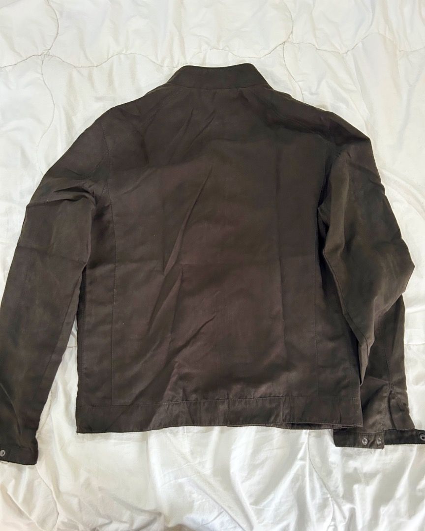 NEW MARKDOWN!! Zara Man Brown Zip-Up Jacket Size M (Category: Coats, Jackets and Outerwear) located in Quezon City. Submitted by strangesuitcase (Listing ID 1461976490, Image 3). Description: - Zara Man Jacket - Color: Dark Brown - Style: Zip-up front - Pockets: Two side pockets, one inner zip pocket - Size: Medium (M) - Dimensions: chest 19"/length 25.5"/waist 18"/sleeve length 25" - Origin: Made in Vietnam.