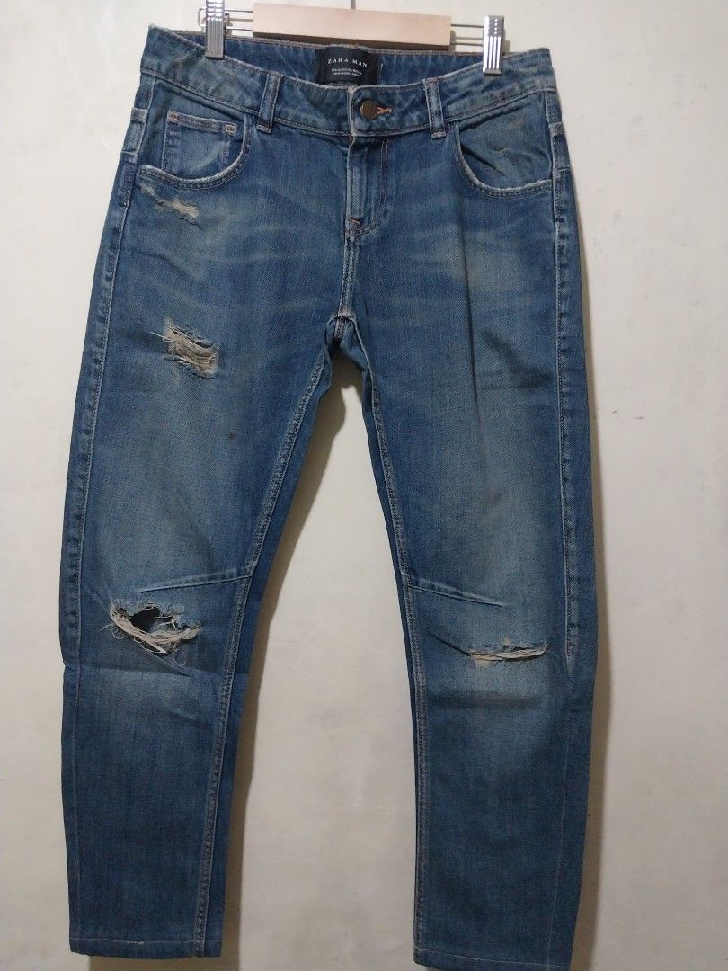 ZARA MAN Distressed Blue Denim Jeans (Category: Jeans) located in Manila. Submitted by PrinceDani.Clothing (Listing ID 1461849957, Image 2). Description: zara man denim tattered pants Size 30in waist 34in length excellent condition .