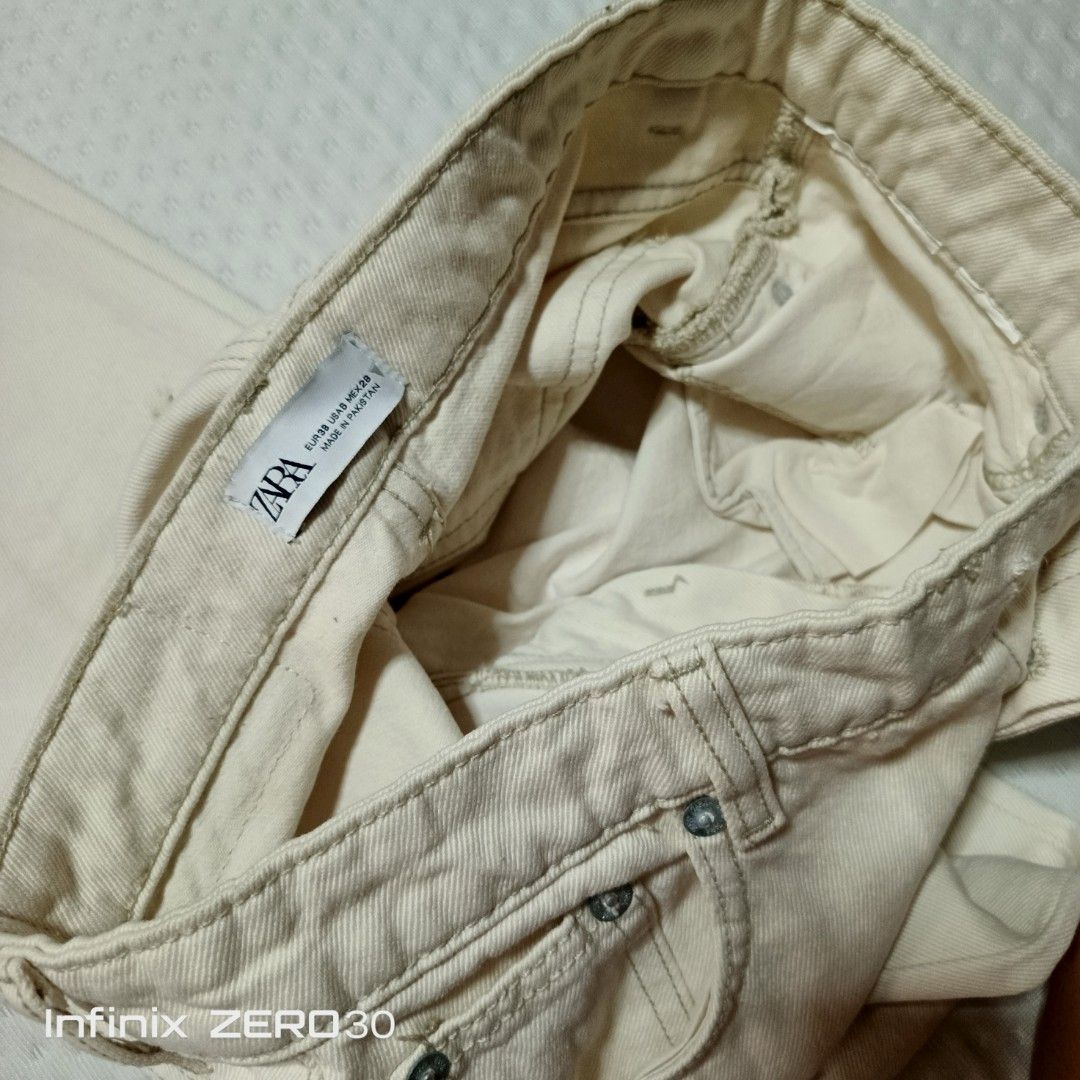 ZARA MEN PANTS 30 (Category: Coats, Jackets and Outerwear) located in Quezon City. Submitted by ahyaladyblue (Listing ID 1461964052, Image 3). Description: .