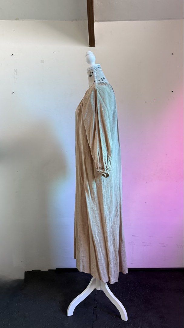 Zara Oversized Maxi Dress (Category: Dresses) located in Lapu Lapu. Submitted by prelovedstuffshop (Listing ID 1461890854, Image 2). Description: .