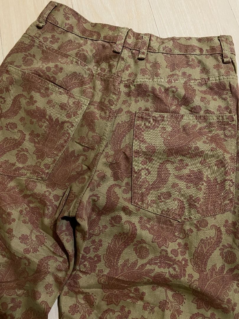 Zara Paisley Straight Fit Pants (Category: Trousers) located in Cadiz. Submitted by davidspothead (Listing ID 1461903765, Image 3). Description: Nakasulat na po ang mga details sa picture. Please check. Nakasulat na po ang mga details sa picture. Please check. Nakasulat na po ang mga details sa picture. Please check. .