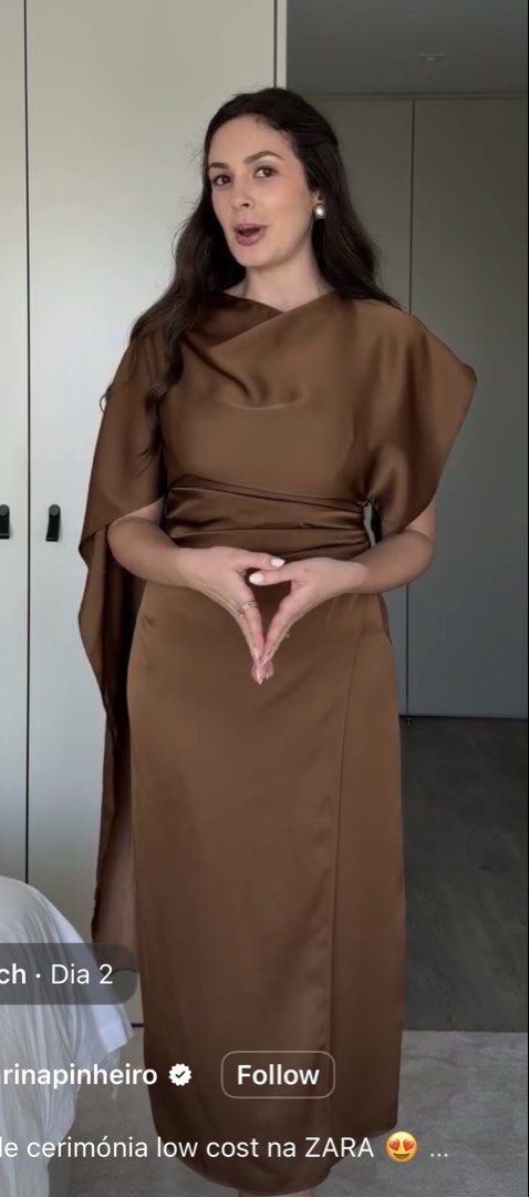 BNWT Zara Satin Cape Midi Dress (Category: Dresses) located in Cebu City. Submitted by jad088 (Listing ID 1461954021, Image 2). Description: BNWT size XS Srp ₱3595 .