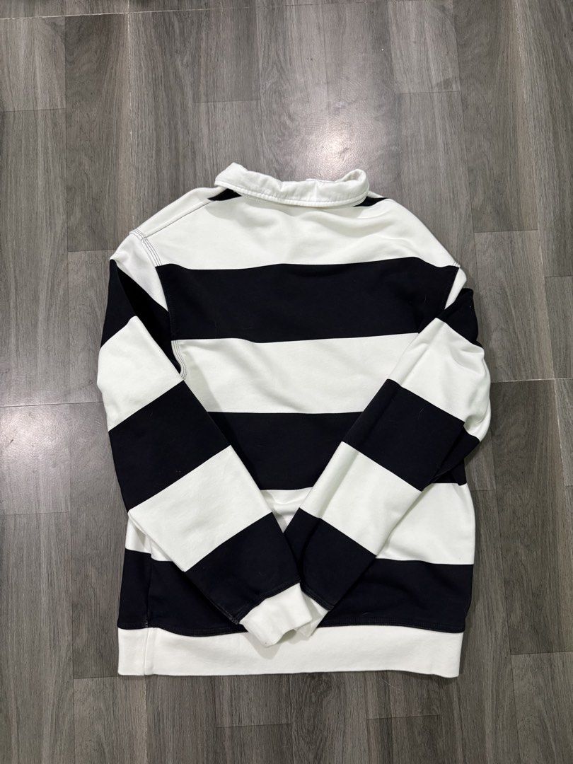 Zara Striped Polo Long Sleeve (Category: Coats, Jackets and Outerwear) located in Pasay City. Submitted by nateman111 (Listing ID 1461807122, Image 2). Description: For Sale only Zara Striped Polo Longsleeve Size M/19x27 dimes No Issues used twice 📍Pasay.