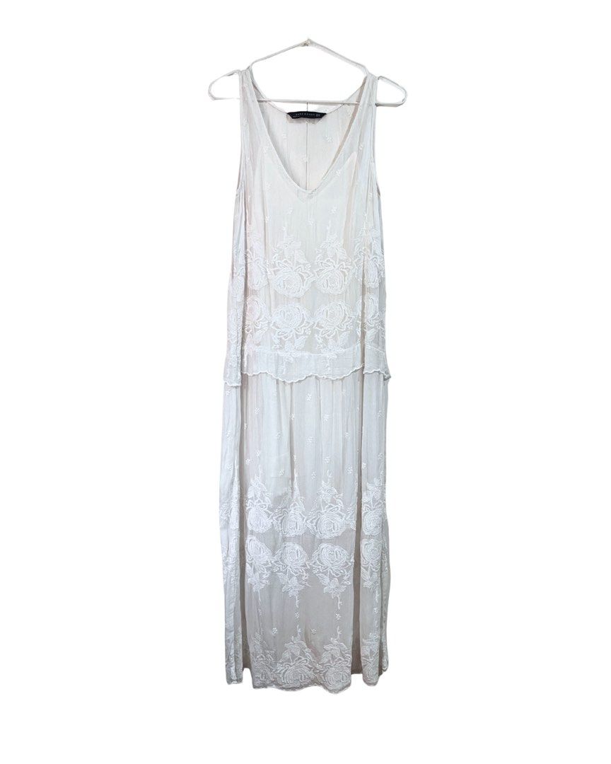 Zara White Lace Maxi Dress (Category: Dresses) located in Baguio. Submitted by lovelemons (Listing ID 1461835022, Image 1). Description: Zara White Lace Maxi Dress Small Excellent condition No flaws.