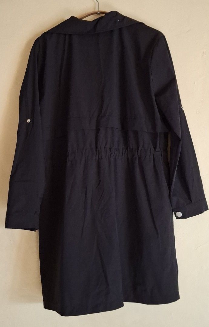 ZUD Edition & Design Trench Coat (Category: Coats, Jackets and Outerwear) located in Caloocan City. Submitted by haydee88 (Listing ID 1461807157, Image 2). Description: 🍒lightweight 🍒roll-up sleeves with button tabs.