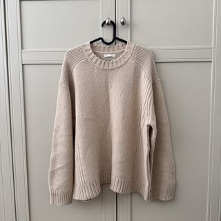 (Category: ) located in . Submitted by mywardrobe6 (Listing ID 1462131744, Image 1). Description: .