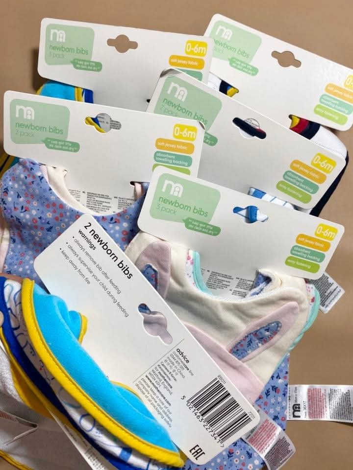 11-BB Newborn Baby Bibs 3 Pack - Various Designs (Category: Babies & Kids Fashion) located in Mandaue City. Submitted by eshopmultibrands (Listing ID 1462095534, Image 2). Description: - Cute and practical bibs for newborns - Made with soft jersey fabric and absorbent towelling backing - Easy and secure velcro fastening - Available in various adorable designs - Perfect for keeping your little one clean during feeding - Makes a wonderful gift for 