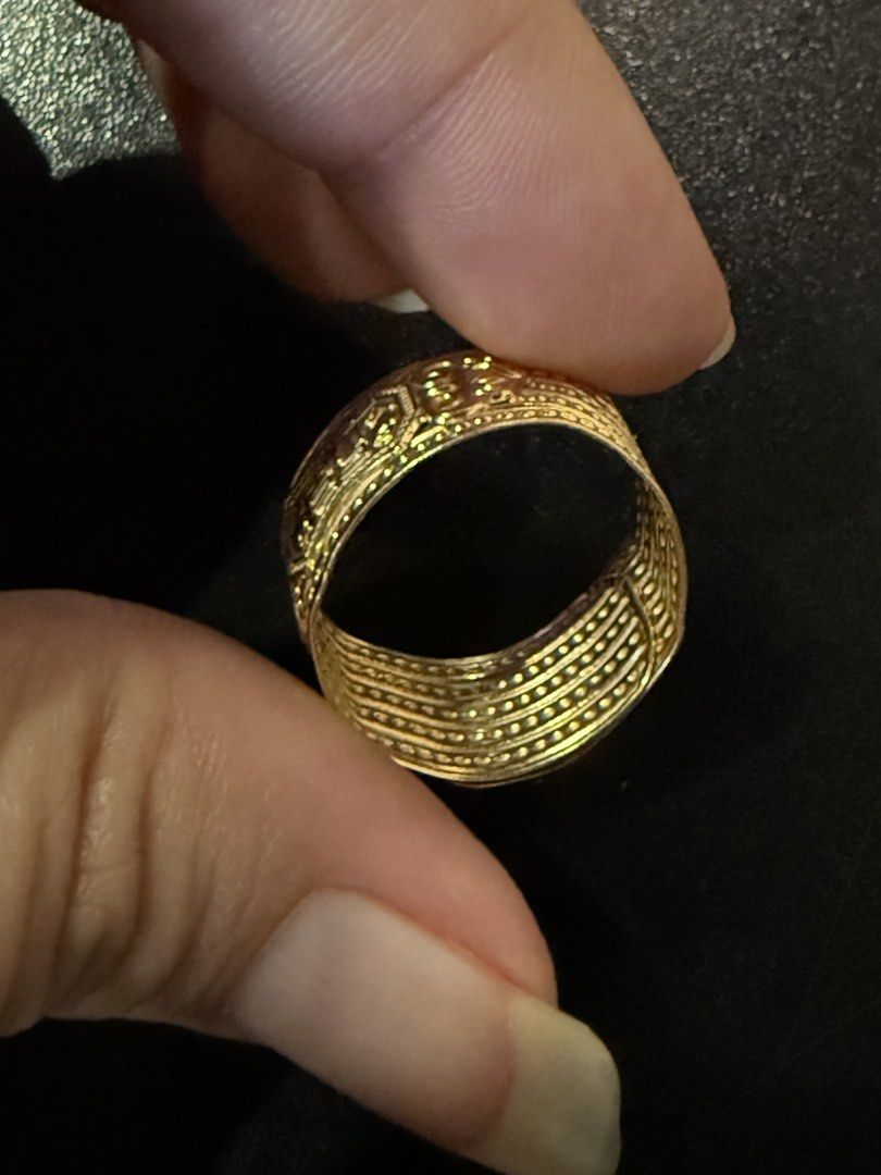 1.5 grams 18k gold millionaire’s ring (Category: Rings) located in Caloocan City. Submitted by sandyyy.sandyyy (Listing ID 1462130896, Image 2). Description: 18k millionaire’s ring. Free size. Needs reshaping since nahulma na sya sa finger ko. Barely used. 1.5-1.6 grams. Selling for 10k firm. .