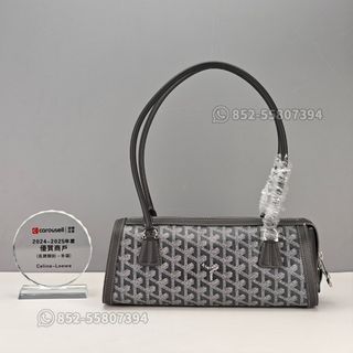 （分類：）位於 。 由 loewe-celine 提交（商品編號 1462129846，圖片 1）。簡介： 。