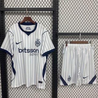 （分類：）位於 。 由 jersey_expert 提交（商品編號 1462106897，圖片 1）。簡介： 。