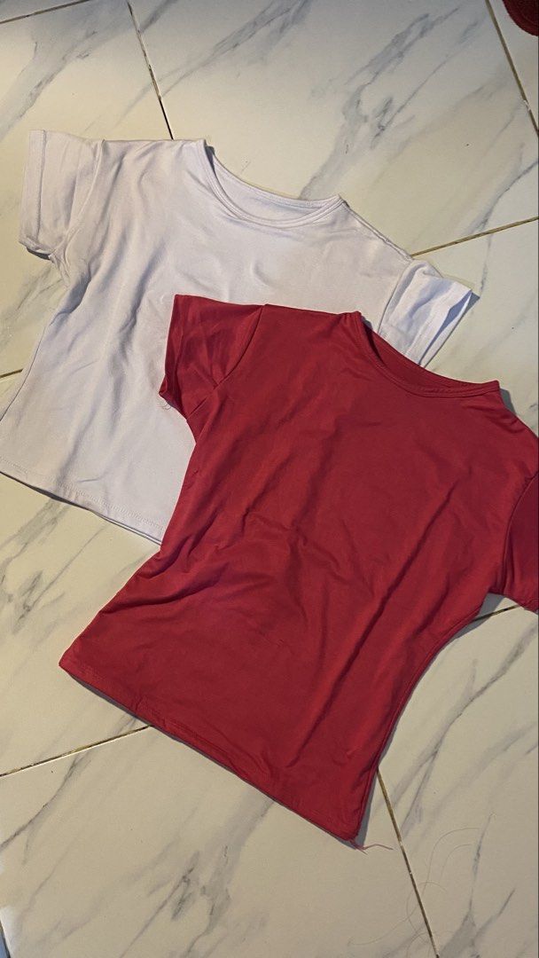 2 Basic Fitted T-shirts (White and Hot Pink) 💕 (Category: Shirts) located in Cebu City. Submitted by liyanmixstuffs (Listing ID 1462121994, Image 2). Description: - Set of 2 basic fitted t-shirts - Colors: 1 White, 1 Hot Pink - Only worn once - In good condition !! .