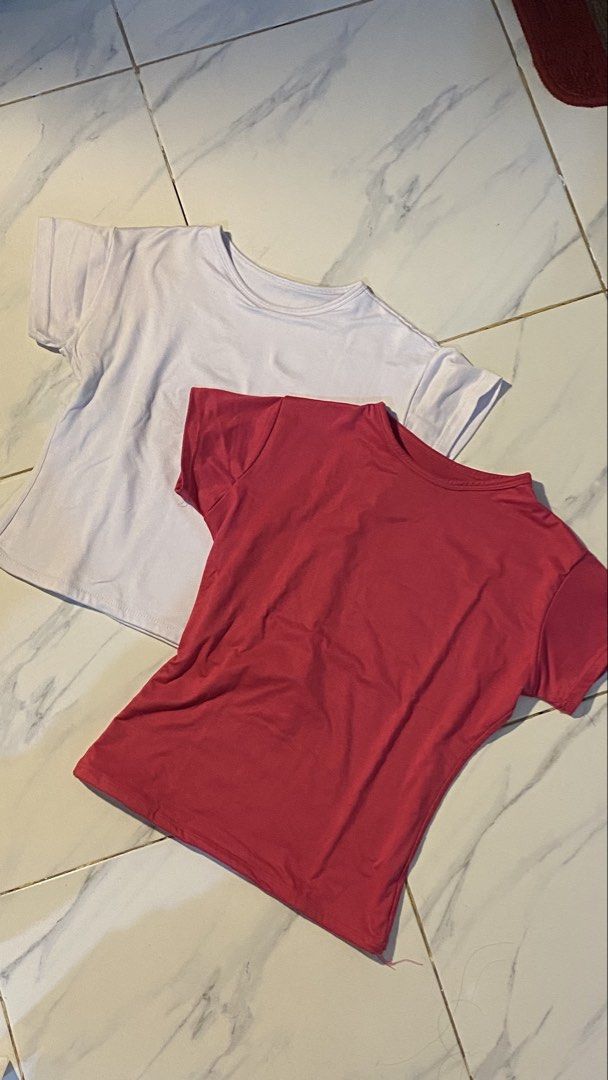 2 Basic Fitted T-shirts (White and Hot Pink) 💕 (Category: Shirts) located in Cebu City. Submitted by liyanmixstuffs (Listing ID 1462121994, Image 3). Description: - Set of 2 basic fitted t-shirts - Colors: 1 White, 1 Hot Pink - Only worn once - In good condition !! .