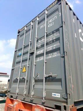 40ftr Class A Container Van/ Shipping Container for Sale (Category: Construction & Building Materials) located in Manila. Submitted by metrovan_kent (Listing ID 1462051054, Image 2). Description: 40ft Shipping Container for Sale. Great for storage or transport. Clean inside, strong outside. Ready for pickup. Standard 20ft size. Grey exterior, wood floor. Message for info..