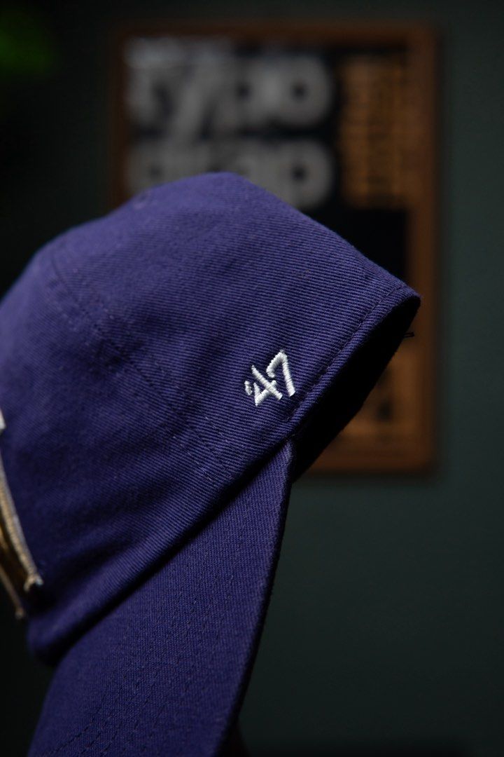 47 Brand Washington Huskies 'W' Baseball Cap (Category: Caps & Hats) located in Manila. Submitted by jhelaansa82088 (Listing ID 1462203718, Image 2). Description: - Features the Washington Huskies 'W' logo in gold embroidery - '47 Brand logo on the side - Adjustable strap at the back for a custom fit ✅FOR SALE 47 brand BASEBALL CAPS ✅ALL AUTHENTIC BRAND NEW NEVER USED ONE SIZE FIT ALL ✅payment first ❗️NO COD ❗️no rush shipping 📍LAGUNA Pm for det