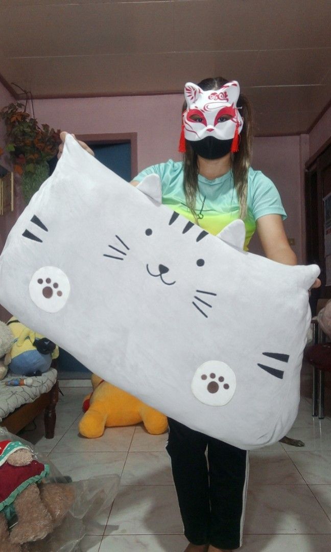 67cm big soft fluffy mallow type gray cat stuffedtoys (Category: Plushies & Soft Toys) located in Echague. Submitted by manikaisabelavarietyshop (Listing ID 1462179021, Image 2). Description: 67cm big soft fluffy mallow type gray cat stuffedtoys.
