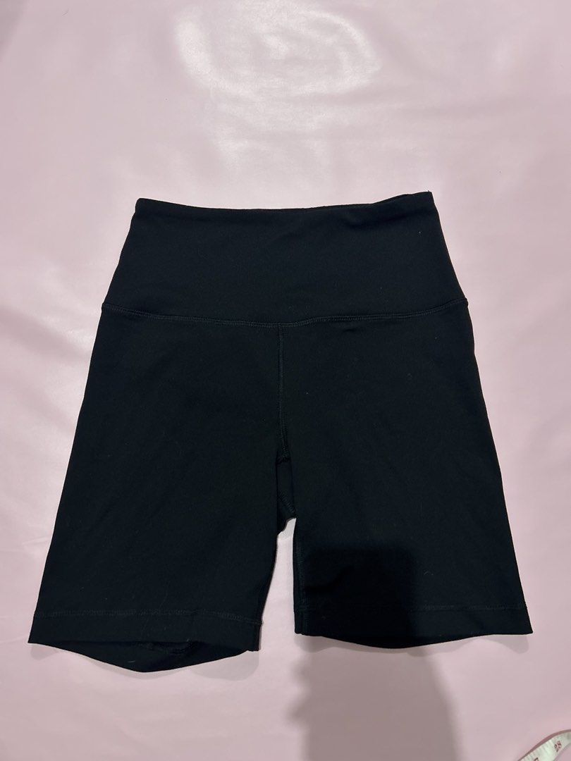 90 Degree Cycling Short (Category: Activewear) located in Manila. Submitted by chen_clybelles (Listing ID 1462171885, Image 1). Description: .