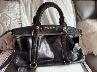 （分類：）位於 。 由 ig_blackvintagehk_tel_65230308 提交（商品編號 1462117892，圖片 1）。簡介： 。