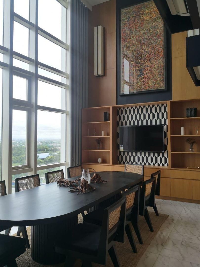 📍 The Albany BGC Penthouse (Category: Apartments & Condos) located in Makati City. Submitted by renzproperties (Listing ID 1462139440, Image 1). Description: 📍 The Albany BGC Penthouse For Sale - ₱97M Gross For Rent - ₱450K inclusive of dues 4BR 4TB FA: 349 sqm Inclusions: Fully Furnished Parking: 3 slots Features: - Penthouse - Interior designed - ⁠Tri-level with private swimming pool Title status: Clean title Ownership: Individual owner *DIRE
