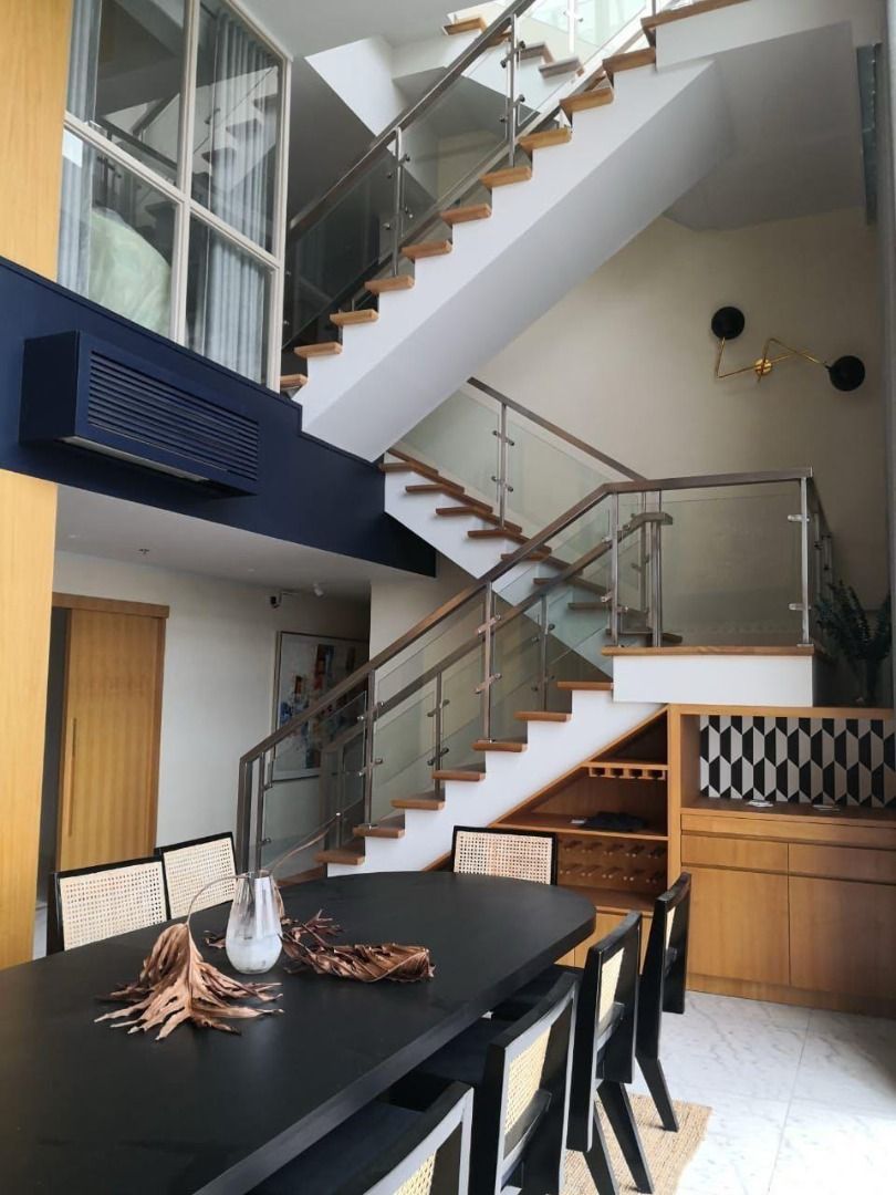 📍 The Albany BGC Penthouse (Category: Apartments & Condos) located in Makati City. Submitted by renzproperties (Listing ID 1462139440, Image 3). Description: 📍 The Albany BGC Penthouse For Sale - ₱97M Gross For Rent - ₱450K inclusive of dues 4BR 4TB FA: 349 sqm Inclusions: Fully Furnished Parking: 3 slots Features: - Penthouse - Interior designed - ⁠Tri-level with private swimming pool Title status: Clean title Ownership: Individual owner *DIRE