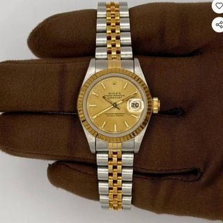 (Category: ) located in . Submitted by 0000watchcollectsg (Listing ID 1462069460, Image 1). Description: .