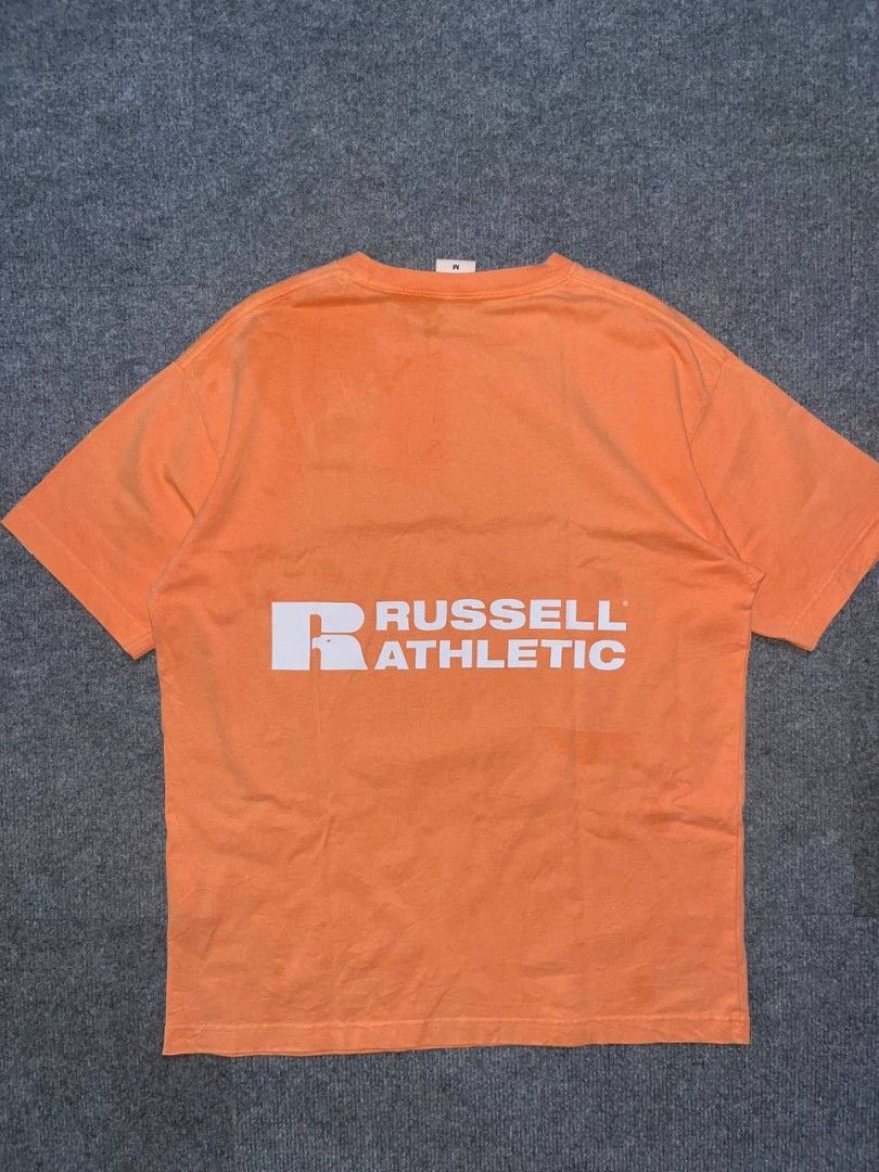 Aape × Russell Athletic (Category: Tshirts & Polo Shirts ) located in Getafe. Submitted by charlon_thrift (Listing ID 1462072825, Image 2). Description: For Sale♻️ Aape × Russel Athletic💢 Excellent condition 9.5/10 Color rate Dimes W22.5 / L29 ~baby hairlines 450+sf only DM📥.