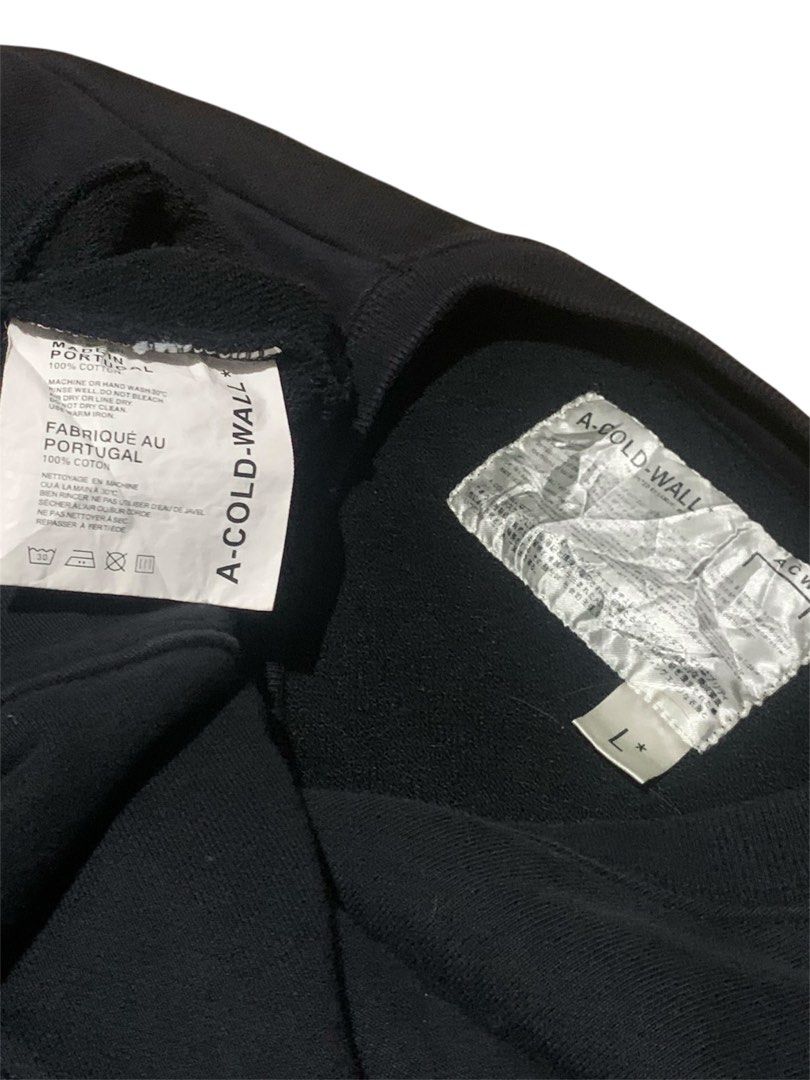 ACW (Category: Coats, Jackets and Outerwear) located in Manila. Submitted by lyf_7hrift (Listing ID 1462178790, Image 3). Description: A Cold Wall Sweater P650 24.5L 24W Dimes 9.5/10 Color Rate Excellent Condition.