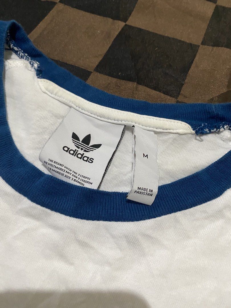 Adidas (Category: Activewear) located in Tabaco. Submitted by centthrif55361 (Listing ID 1462138108, Image 3). Description: Adidas Medium W:19 L:28 Excellent condition Color rate 9.6/10 No issue .