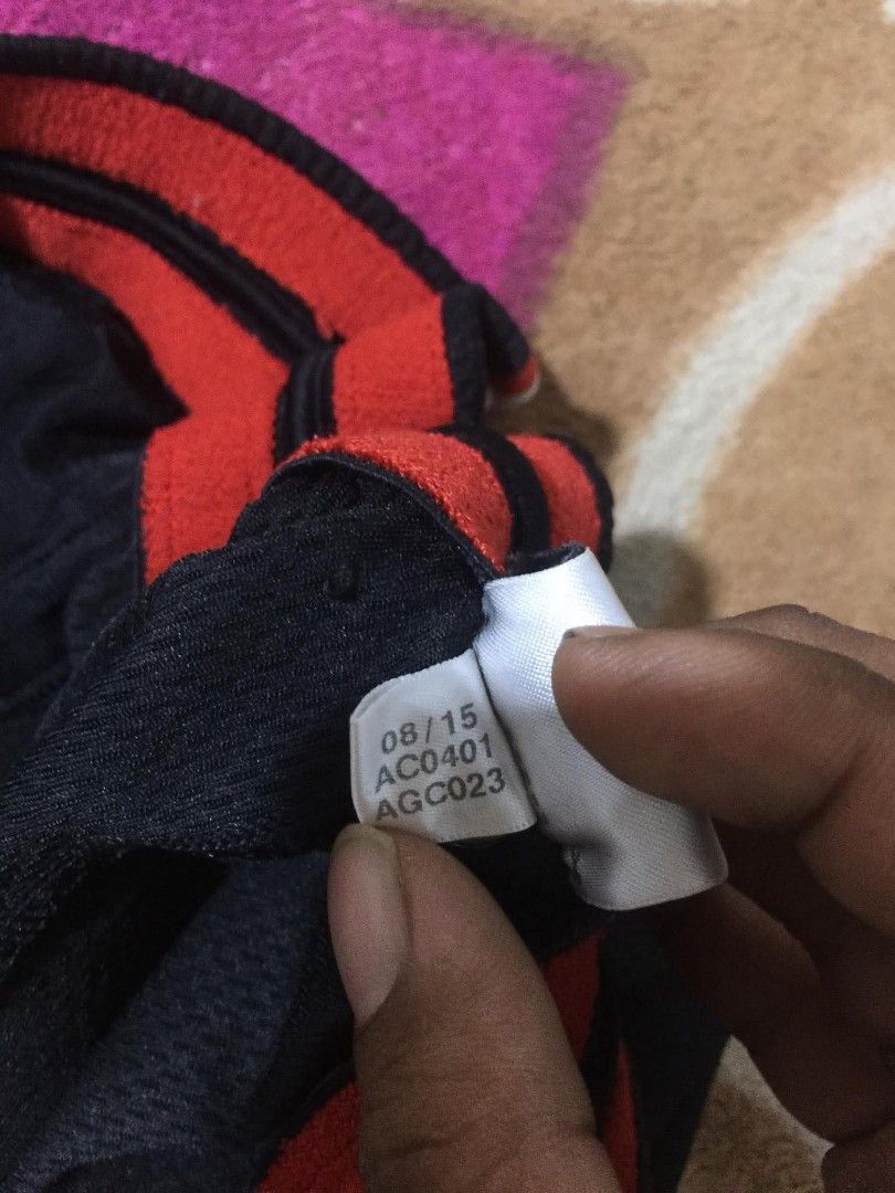 Adidas drose (Category: Activewear) located in Tagum. Submitted by urbanoadulajr (Listing ID 1462154145, Image 2). Description: Adidas drose 34 to 36 Length: 22 Excellent Mine 300.