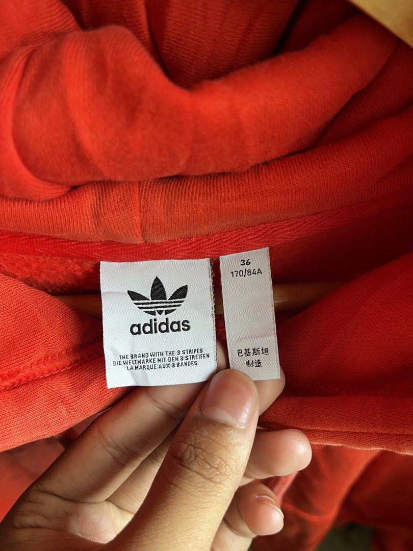ADIDAS EMBROIDERED PULLOVER HOODIE (Category: Hoodies) located in Cagayan de Oro. Submitted by rewornthriftph (Listing ID 1462046887, Image 3). Description: width: 24 length: 25 BOXY LARGE | OVERSIZED also on small Color rate: 9/10 Issue: NEED WASH In EXCELLENT Condition See details and reference on slides Payment Methods: GCASH/JNT PLS MANAGE YOUR EXPECTATIONS. THRIFT ITEMS, NO CANCELLATION ₱650.