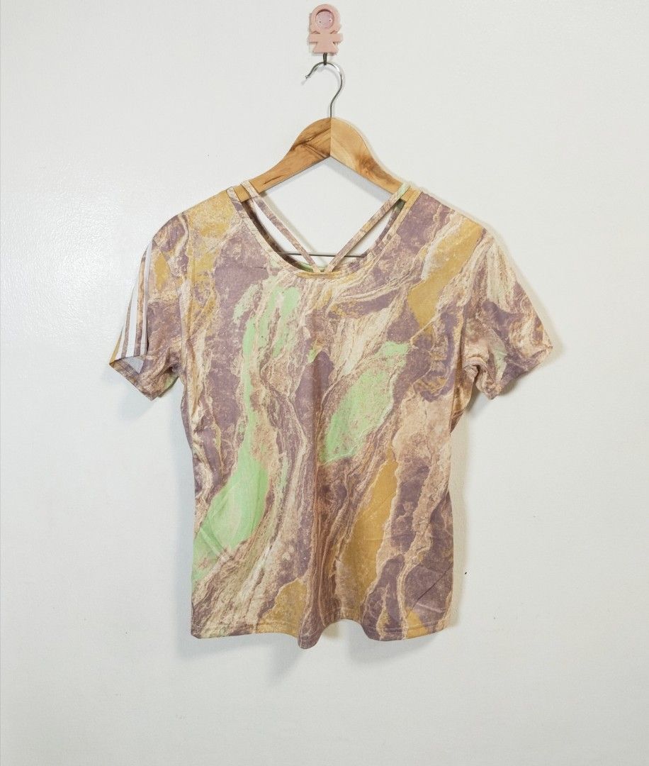 Adidas Airchill shirt for her (Category: Activewear) located in Pateros City. Submitted by blashjunks.y2k (Listing ID 1462234231, Image 3). Description: ADIDAS AIRCHILL FOR HER DRI FIT PRESKO SIZE MEDIUM-LARGE WOMENS 24" LENGTH 18" WIDTH 500PHP MSG US.