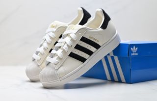 (Category: ) located in . Submitted by khai.uasneakers (Listing ID 1462218815, Image 1). Description: .