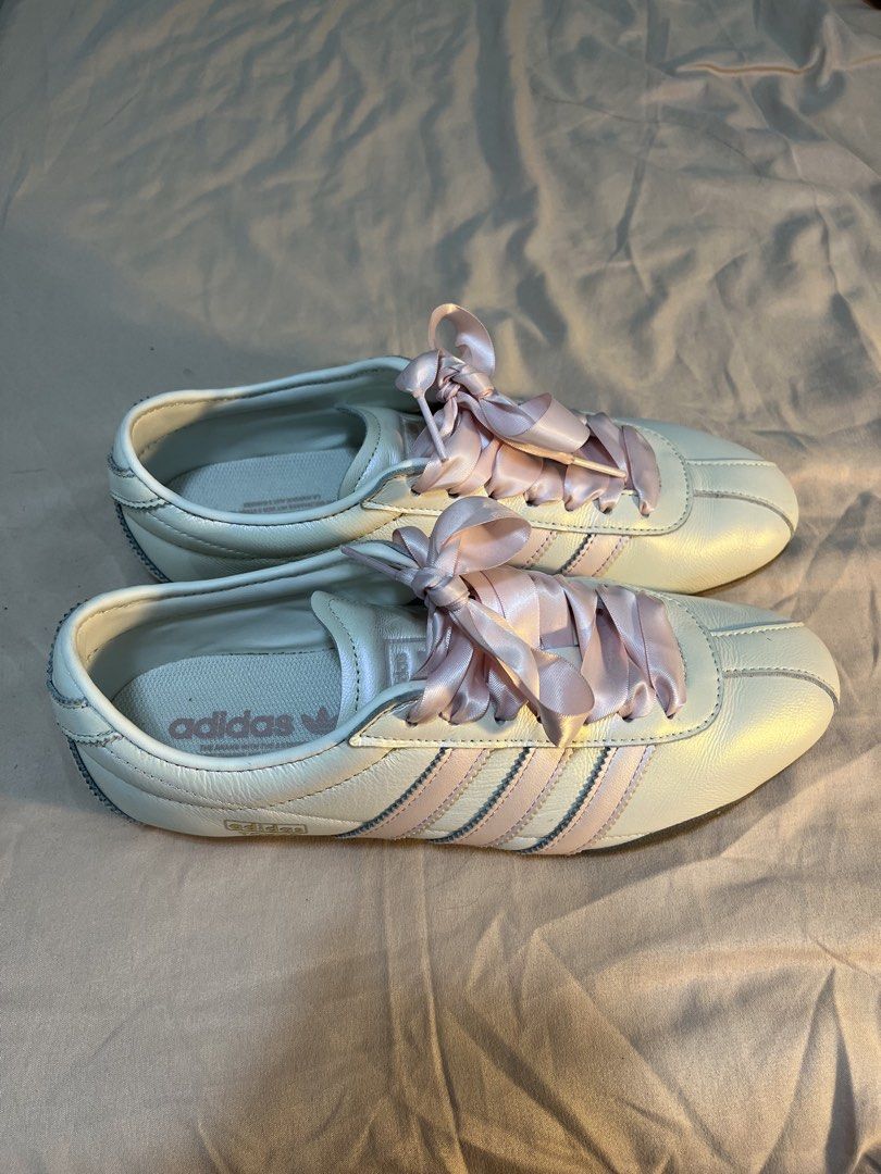 Adidas Tokyo Pink Lace (Category: Sneakers) located in Marikina City. Submitted by natalienase (Listing ID 1462080216, Image 2). Description: Adidas Tokyo Pink Lace - White Adidas sneakers - Pink shoe lace - Size: 8.5 - No box included RFS: Bought in Japan, too big for me MOP: Gcash / Maribank / Bank Transfer MOD: Lalamove / Pickup.