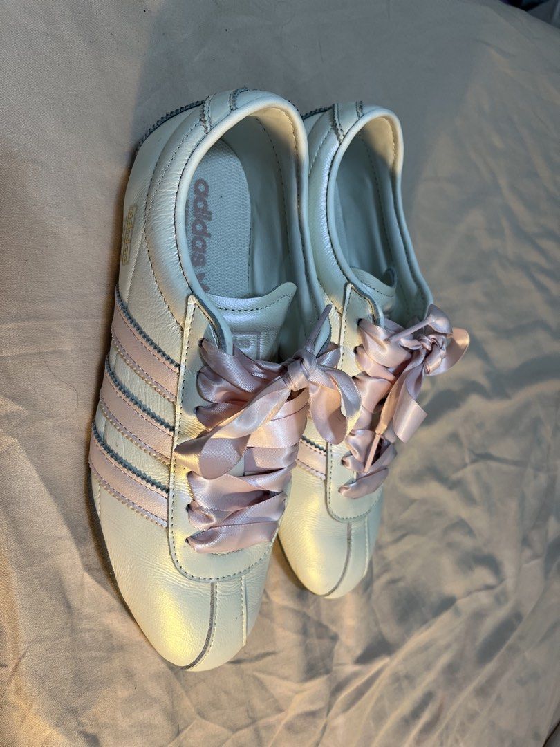 Adidas Tokyo Pink Lace (Category: Sneakers) located in Marikina City. Submitted by natalienase (Listing ID 1462080216, Image 3). Description: Adidas Tokyo Pink Lace - White Adidas sneakers - Pink shoe lace - Size: 8.5 - No box included RFS: Bought in Japan, too big for me MOP: Gcash / Maribank / Bank Transfer MOD: Lalamove / Pickup.