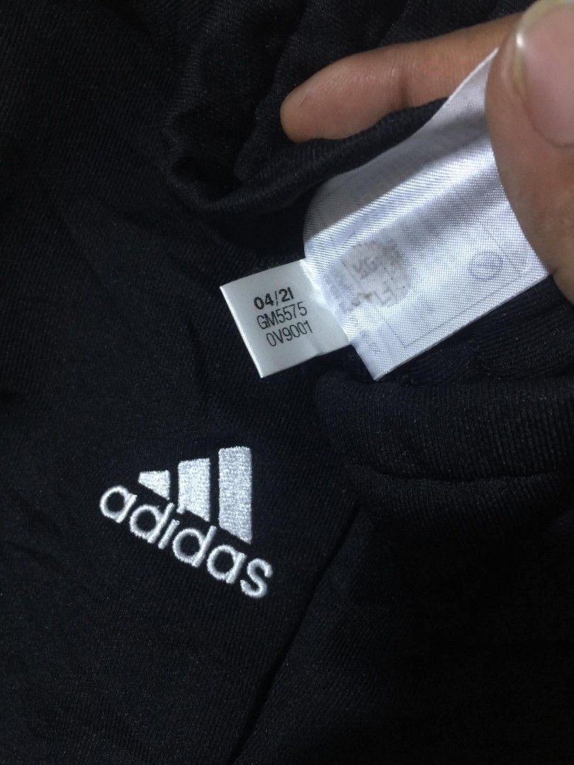 Adidas trackpants (Category: Activewear) located in Tagum. Submitted by urbanoadulajr (Listing ID 1462155395, Image 2). Description: Adidas trackpants 28 to 30 Length: 37 As new Mine 399.