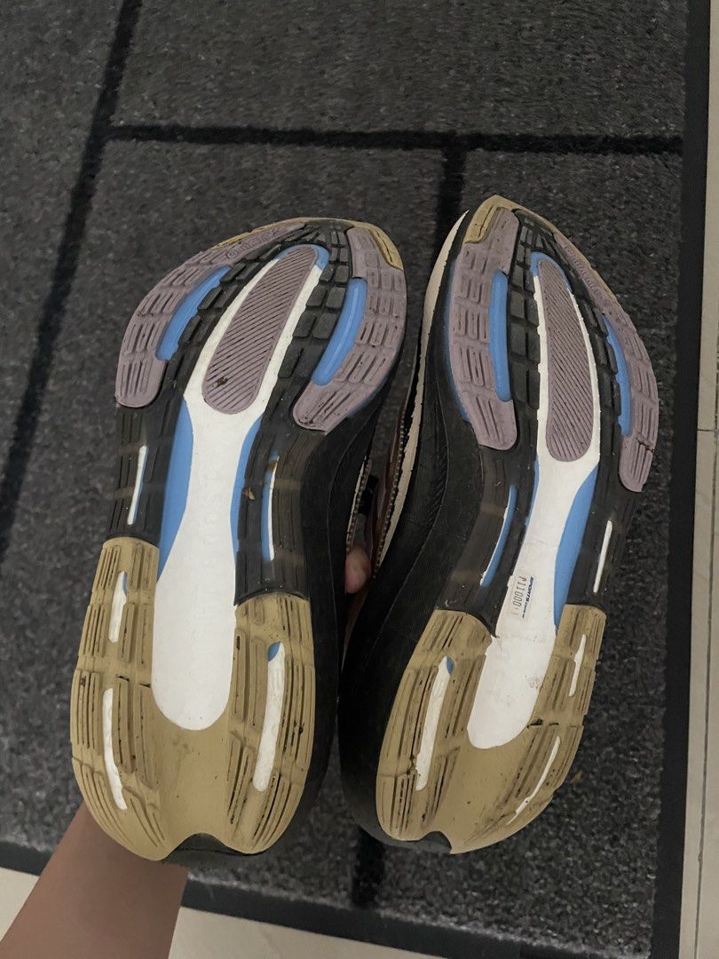Adidas Ultraboost (Category: Sneakers) located in Muntinlupa City. Submitted by kchan829 (Listing ID 1462055846, Image 3). Description: Adidas Ultraboost US6.5/UK6/EU39/JP24.5 Used only once. Bought the wrong size..