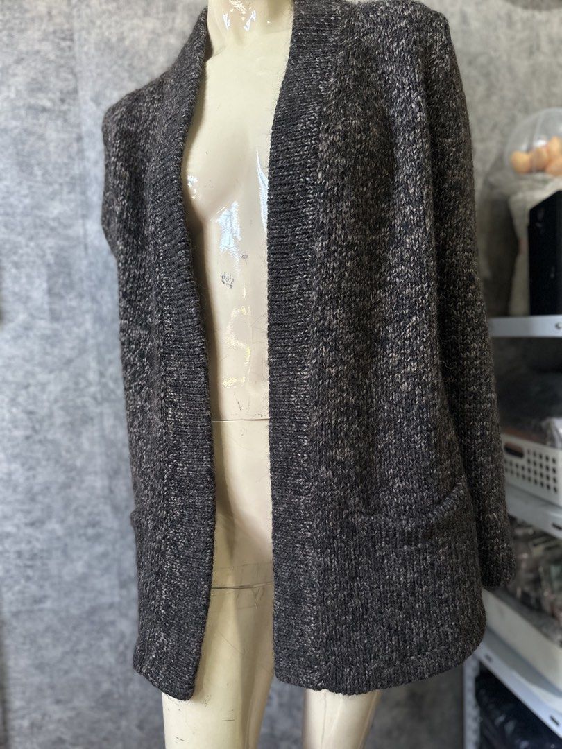 Agnes sweater cardigan large (Category: Coats, Jackets and Outerwear) located in Angeles City. Submitted by ritenianstuff (Listing ID 1462056768, Image 1). Description: Auth Agnes B Italy coat / cardigan makapal Like new Afd sf 74 Gcash payment.
