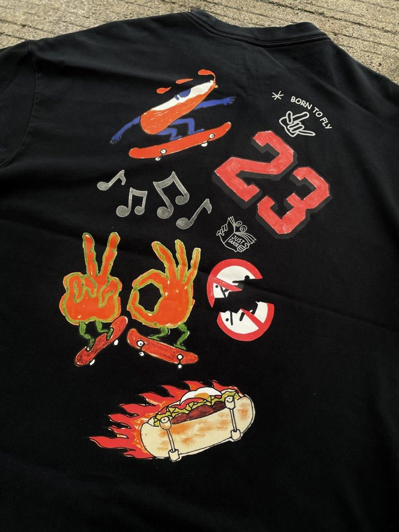 Air Jordan Fire Jumpan Logo Tee (Category: Tshirts & Polo Shirts ) located in Dasmarinas. Submitted by jay.finds.est.23 (Listing ID 1462162550, Image 2). Description: Air Jordan Fire Jumpman Logo Large Loose-Fit on Tag 24x28 9.5/10 Color Rate Excellent Condition Minimal Loose Neck Line 🏷️: 400.