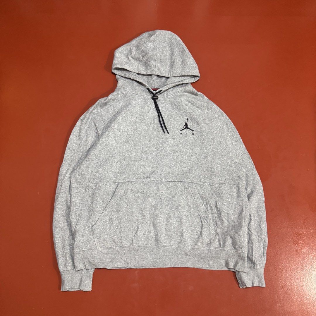 AIR JORDAN HOODIE (Category: Announcements) located in Pasig City. Submitted by buzzthrifty (Listing ID 1462206139, Image 1). Description: SIZE XL-XXL 25x28 EXCELLENT TO NEW .