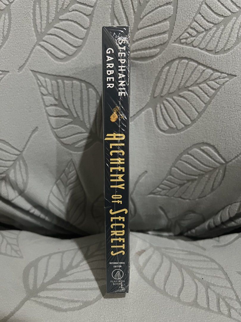 Alchemy of Secrets (Large Paperback) (Category: Storybooks) located in Subic. Submitted by thebookowl (Listing ID 1462047189, Image 3). Description: Please avoid asking questions that are already on this post: Authentic No foxing No tanning No spine crease Last price posted Available unless posted otherwise.