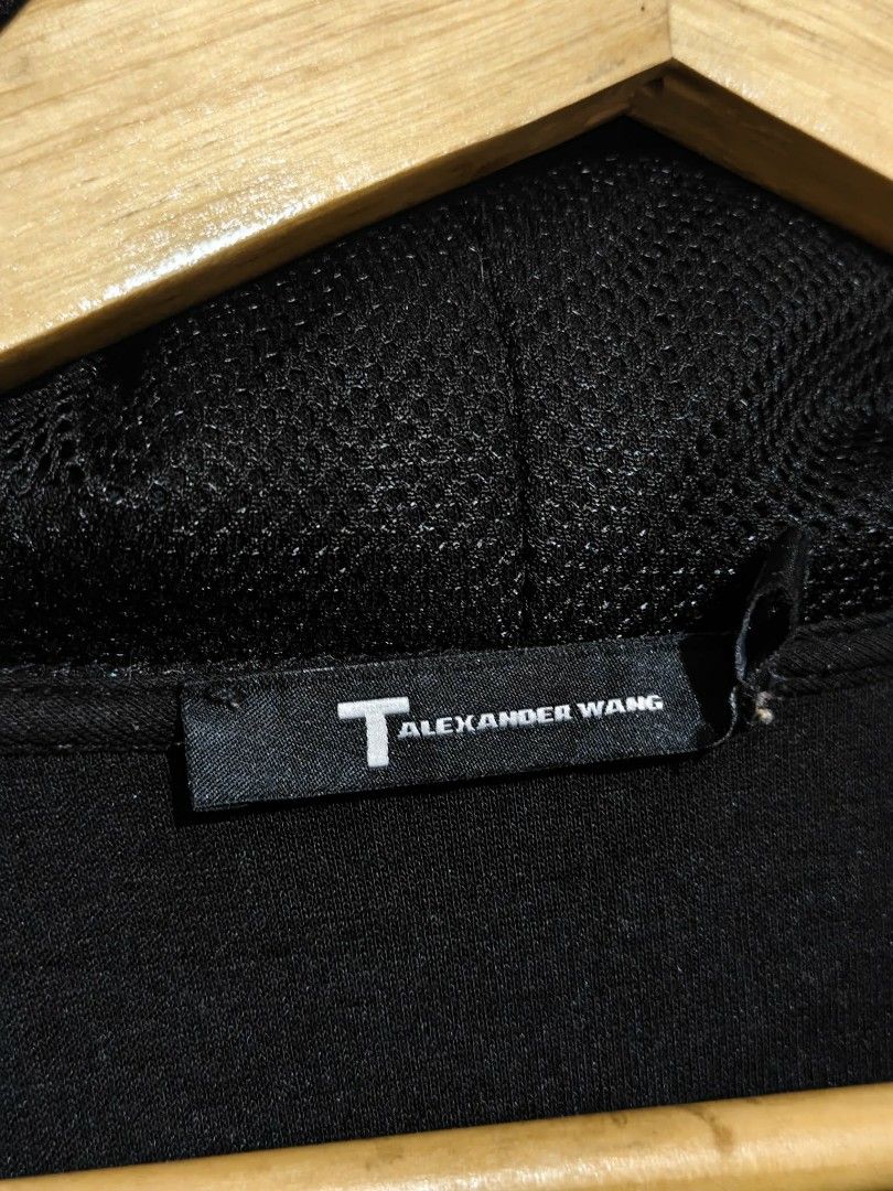 ALEXANDER WANG HOODIE JACKET (Category: Coats, Jackets and Outerwear) located in Muntinlupa City. Submitted by nofame12 (Listing ID 1462160349, Image 3). Description: PLEASE CHECK THE DETAILS OF THE ITEM ON FIRST PHOTO. LOCATION - SUCAT MUNTINLUPA CITY.