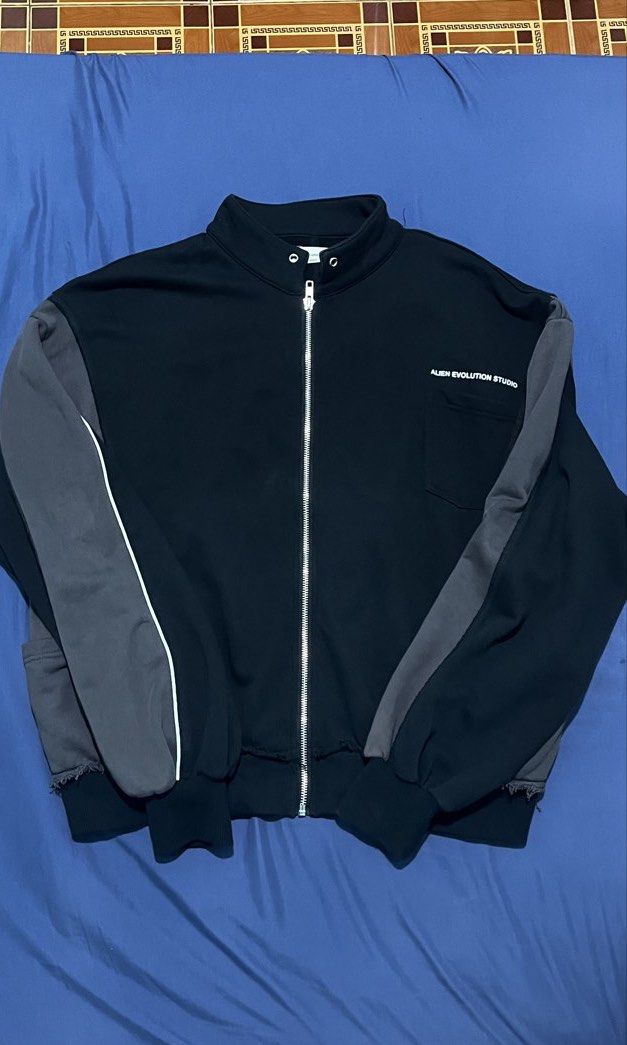 Alien Evolution Studio (AES) High Neck Zip Reconstruct Sweater (Category: Coats, Jackets and Outerwear) located in Lucena. Submitted by needfundsforojt (Listing ID 1462145709, Image 2). Description: Alien Evolution Studio (AES) High-Neck Zip Up Sweater - Oversized Medium (Medium on tag) - Relaxed/Dropped-Shoulder Fit - Original Price $2,800nt - Womanhandled/Pre-owned by a woman Condition: Very Good Color rate: 9.5/10 Dimes: Shoulder Width 60 cm/C