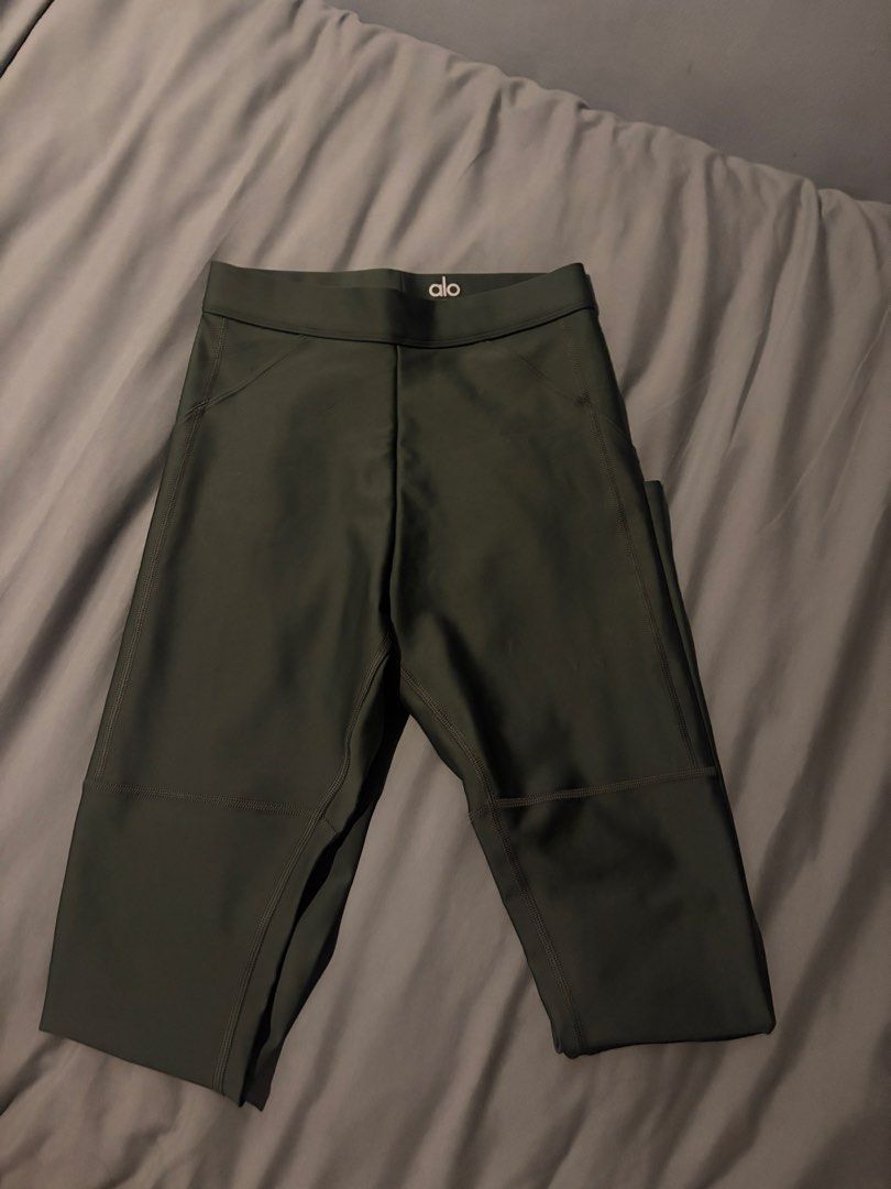 Alo dark green leggings (Category: Activewear) located in Quezon City. Submitted by shopsoph (Listing ID 1462150912, Image 1). Description: super cute color but too small for me.