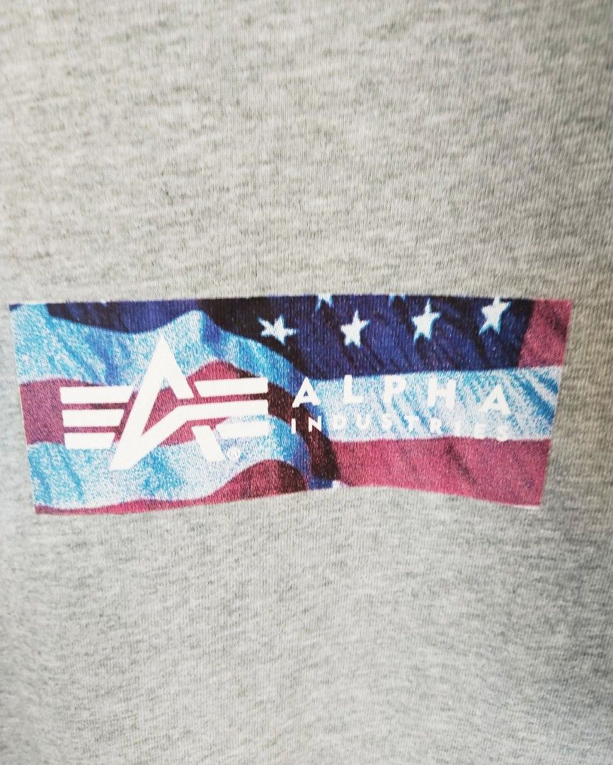 Alpha industries box logo shirt (Category: Tshirts & Polo Shirts ) located in Pateros City. Submitted by blashjunks.y2k (Listing ID 1462149865, Image 3). Description: ALPHA INDUSTRIES BOX LOGO SHIRT SIZE LARGE 27" LENGTH 20" WIDTH 350PHP MSG US.