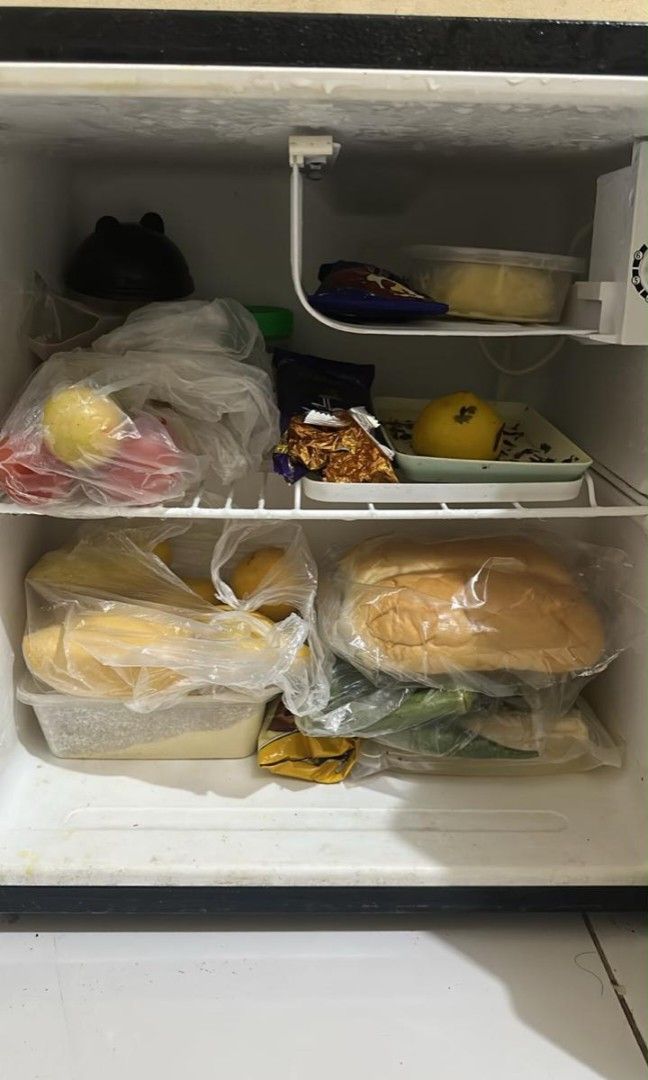 American home refrigerator (Category: Refrigerators and Freezers) located in Las Pinas. Submitted by genin4954 (Listing ID 1462180903, Image 3). Description: like new.. used with care no history of repair... no dents or cracks or any other electrical issue..
