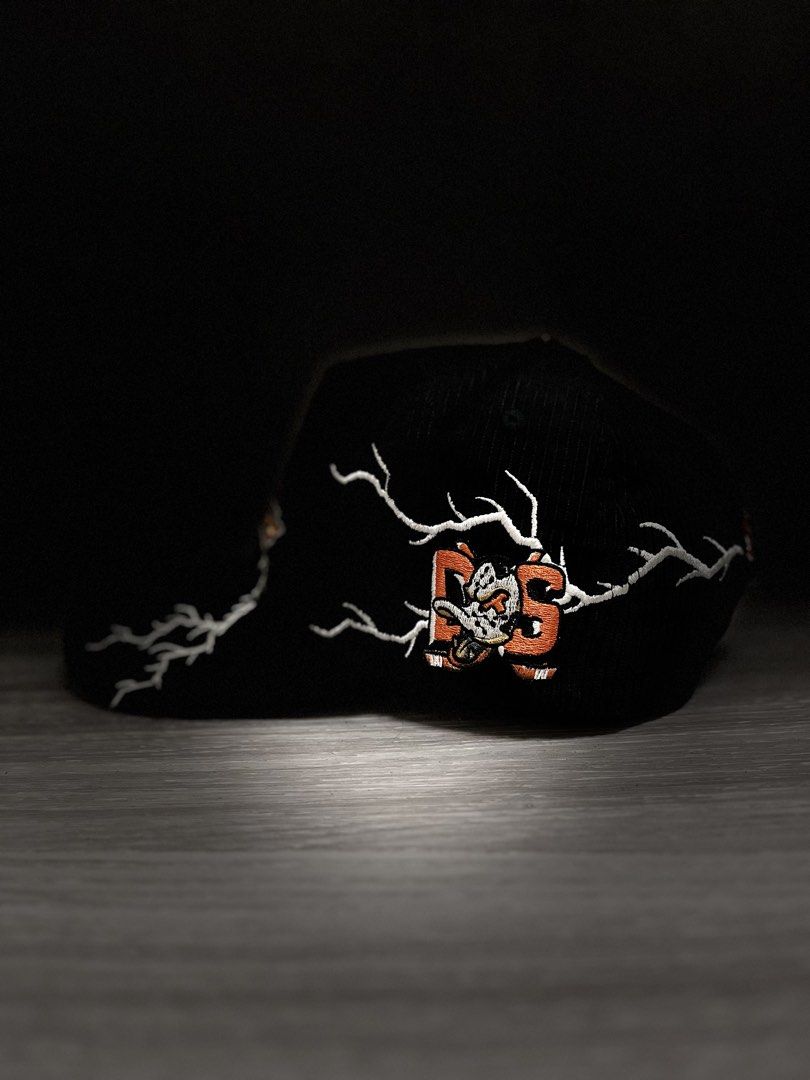 Anaheim Ducks Static Chaos Hat Dead Serene (Category: Caps & Hats) located in Mandaluyong City. Submitted by jrmantion25 (Listing ID 1462050504, Image 3). Description: Anaheim Ducks Static Chaos Hat Dead Serene Brandnew💯 / Authentic 💯 Php 3,000.
