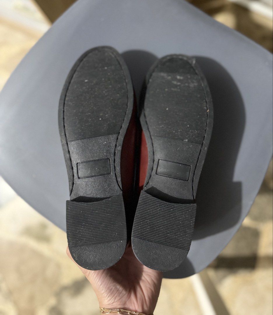 Andante Loafers (Category: Loafers) located in Quezon City. Submitted by the_wardrobe.ph (Listing ID 1462038883, Image 3). Description: Andante Nineties Loafers in Mahogany Brown -Size 37 -used once only -has a few signs of usage -no box -can be shipped thru j&t, grab or lalamove.