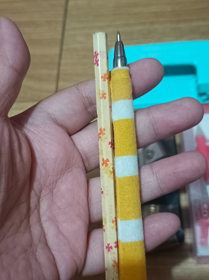 ANIK BUNDLE (Category: Stationery & School Supplies) located in Makati City. Submitted by nyxhemera26 (Listing ID 1462086536, Image 2). Description: ANIK BUNDLE 📌All items for anik bundles are sold as is. What you see is what you get.