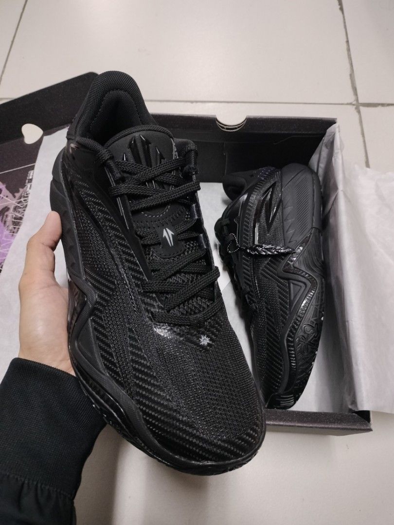 ANTA KAI 3 (Category: Sneakers) located in Manila. Submitted by eygikicks23 (Listing ID 1462067815, Image 1). Description: FS: ANTA KAI 3 TRIPLE BLACK. BRAND NEW ORIGINAL AND BELOW SRP SIZE 10.5 ₱8595❌ ₱4995✅ REPLACEMENT BOX ONLY!.