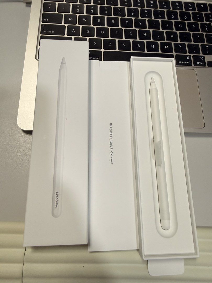 Apple Pencil Pro (Category: iPad) located in San Mateo. Submitted by zeketina (Listing ID 1462213995, Image 1). Description: FOR SALE APPLE PENCIL PRO Brand New and inopen lang SRP: 8,990.00 Selling for: 8,000.00 Bought today lang, 16 Sept 2026 from The Loop. I can send a copy of the receipt if interested. RFS: Mali ng biniling version hindi compatible Loc: San Mateo.